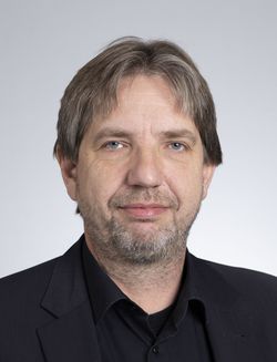 Portraitbild von Bernd Postaremczak