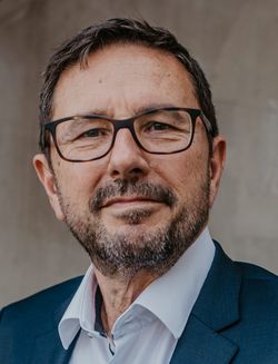 Dr. Pierre Kobes Portraitfoto von Dr. Pierre Kobes